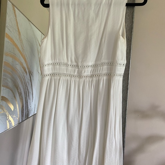 White Sadie and Sage dress - Picture 4 of 4